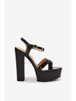 Sandały Damskie Na Wysokim Słupku I Platformie Lakierowane Czarne Jovenes