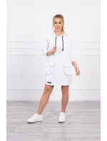 Šaty s kapucňou bielej