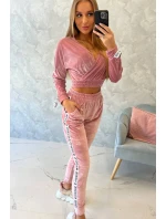 Velúrová súprava s nápisom Queen dark powder pink