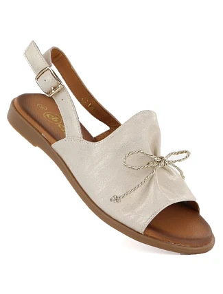 Dámske kožené sandále so zlatou mašľou Cambell 26-19387