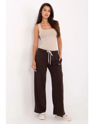 Tepláky model 216506 Relevantnosť