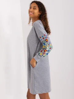 RV SK 8979 šaty.94P sivá