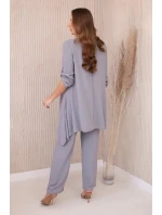 Súprava blúzka + nohavice s príveskom 27943 sivá - Koucla Súprava blúzka + nohavice s príveskom 27943 sivá - Koucla