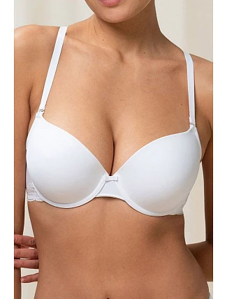 Model Push-up 229863 od značky Triumph Model Push-up 229863 od značky Triumph
