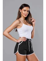 Čierne dámske šortky s kontrastnou lemovkou (8K208-3) Čierne dámske šortky s kontrastnou lemovkou (8K208-3)