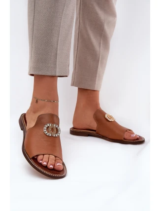 Elegantné dámske kožené papuče s dekoráciou Zazoo 3008 Camel Elegantné dámske kožené papuče s dekoráciou Zazoo 3008 Camel