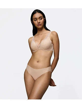 BODY MAKE-UP ILLUSION LACE - Vyztužená podprsenka s pohodlným drôtom pre lepší dekolt Triumph BODY MAKE-UP ILLUSION LACE - Vyztužená podprsenka s pohodlným drôtom pre lepší dekolt Triumph