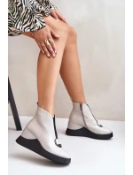 Lakierowane Botki Na Koturnie Ocieplane D&A MR880-136 Jasnoszare