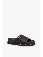 Dámske papuče na platforme s cvočkami Big Star - čierne