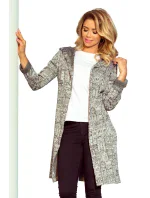 Teplý dámsky prehoz s kapucňou, vreckami a vzorom "mesto" model 6376504 Teplý dámsky prehoz s kapucňou, vreckami a vzorom "mesto" model 6376504