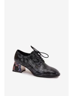 Skórzane Lakierowane Półbuty Damskie Na Obcasie Z Kryształkami Artiker 57C0072 Szare