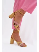 Dámské sandály na podpatku s pásky Eko semiš žluté Karilora