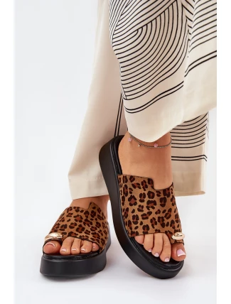Klapki Damskie Na Platformie I Niskim Koturnie Z Ozdobnym Detalem Panterka Brązowe Saqesse