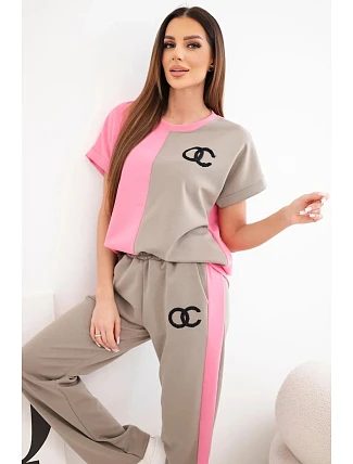 Dámska maslová súprava s oversize mikinou a širokými nohavicami ružová + fango Dámska maslová súprava s oversize mikinou a širokými nohavicami ružová + fango