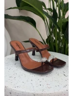 Dámské lodičky na jehle s ozdobným detailem Čokoládové Lorissa