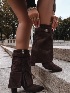 Ocieplane Botki Damskie Na Słupku Z Ozdobnym Paskiem Czekoladowe Luvielle