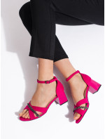 Vynikajúce ružové sandále pre ženy na širokom podpätku