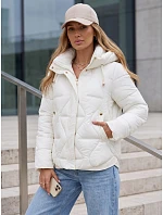 Dámska zimná prešívaná bunda s kapucňou v farbe ecru FashionStreet TY5938