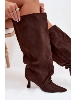 Kozačky s širokým horním lemem a rýhami na podpatku Harela