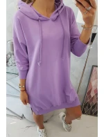 Šaty s kapucňou a dlhším chrbtom fialové