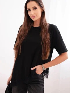 Dámska asymetrická bavlnená blúzka s čipkovanou spodnou časťou čierna