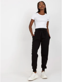 Čierne základné tepláky s vreckami (B-005.11X)