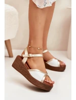 Sandały Damskie Na Koturnie S.Barski PL51-324 Biało-Złote