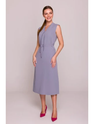 S410 Šaty áčkového strihu so zaväzovaním a výstrihom do V - holubičia sivá