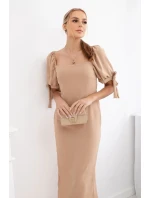 Šaty s viazanými rukávmi Velbloud