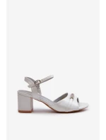 Sandały Damskie Eko Skórzane Na Słupku Z Ozdobami Srebrne Narhi