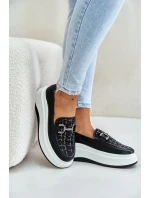 Dámske kožené mokasíny na platforme s čiernym zdobením Vinceza Dámske kožené mokasíny na platforme s čiernym zdobením Vinceza