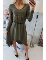 Šaty s ozdobným pásikom a khaki nápisom