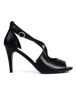 Pekné dámske čierne sandále na ihlovom podpätku Pekné dámske čierne sandále na ihlovom podpätku