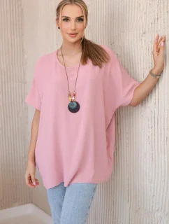 Nadrozmerná blúzka s príveskom tmavoružovej farby