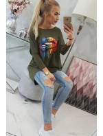 Oversize blúzka s dúhovou potlačou pier vo farbe khaki Oversize blúzka s dúhovou potlačou pier vo farbe khaki