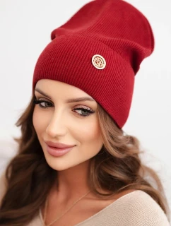 Dámska čiapka z modalu a viskózy s ozdobným gombíkom bordová