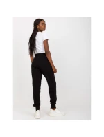 Čierne základné tepláky s vreckami (B-005.11X) Čierne základné tepláky s vreckami (B-005.11X)