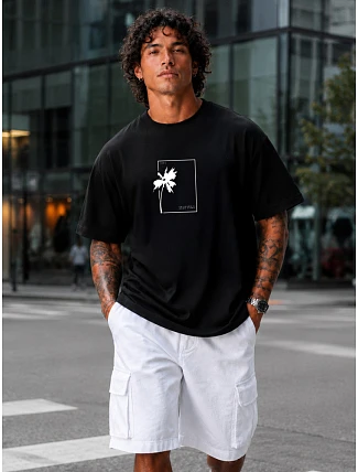 Pánske bavlnené tričko nadrozmernej veľkosti s čiernou potlačou FashionStreet NX1046R Pánske bavlnené tričko nadrozmernej veľkosti s čiernou potlačou FashionStreet NX1046R