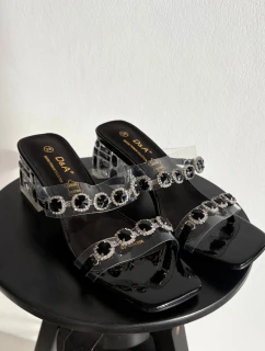 Žabky na podpätku model 225138 Krok vo veľkom štýle