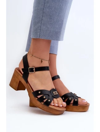 Sandále na podpätku model 196335 Krok vo veľkom štýle Sandále na podpätku model 196335 Krok vo veľkom štýle