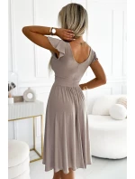 425-10 MATILDE Šaty s výstrihom a krátkymi rukávmi - béžové s trblietkami 425-10 MATILDE Šaty s výstrihom a krátkymi rukávmi - béžové s trblietkami