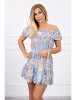Kvetinové šaty s odhalenými ramenami v modrej farbe Kvetinové šaty s odhalenými ramenami v modrej farbe