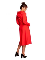 Predĺžené šaty s kapucňou B245 červené - BeWear