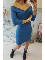 Džínsové šaty s výstrihom do V