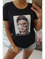 Dámska grafická blúzka čierna
