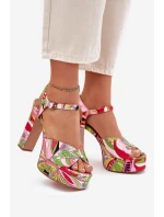 Wzorzyste Sandały Na Słupku I Platformie Różowo-Zielone Slaria