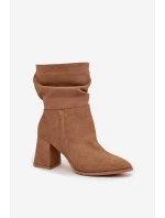 Prírodné nubukové čižmy na podpätku so stláčaním Zazoo 4216 beige Prírodné nubukové čižmy na podpätku so stláčaním Zazoo 4216 beige