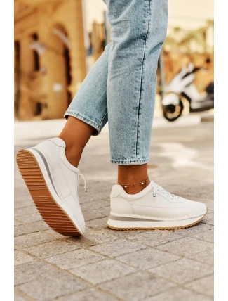 Dámske tenisky na platforme Big Star - biele