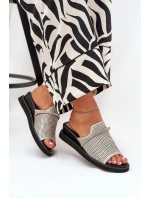 Klapki Damskie Na Koturnie Z Ozdobnym Paseczkiem Srebrne Teriwes