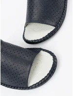 Krásne tmavomodré dámske ponožky s plochým podpätkom